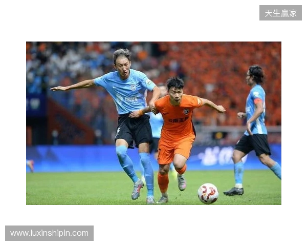 博主：大连英博迎来冬窗第二名新援，云南玉昆球员罗竞即将加盟