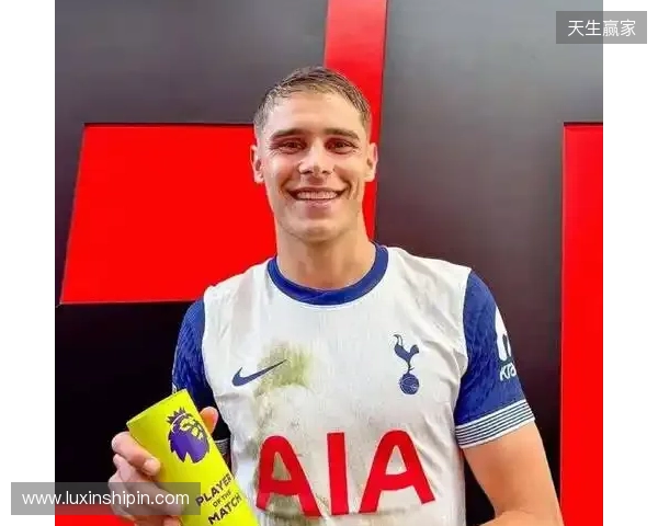 本场送助攻，范德芬当选热刺1-1桑德兰球迷票选全场最佳